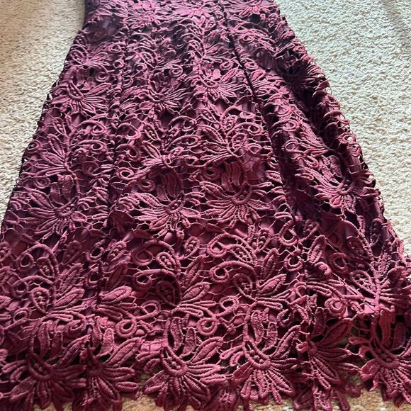 Lulus Romance language burgundy backless dress small - Picture 6 of 11
